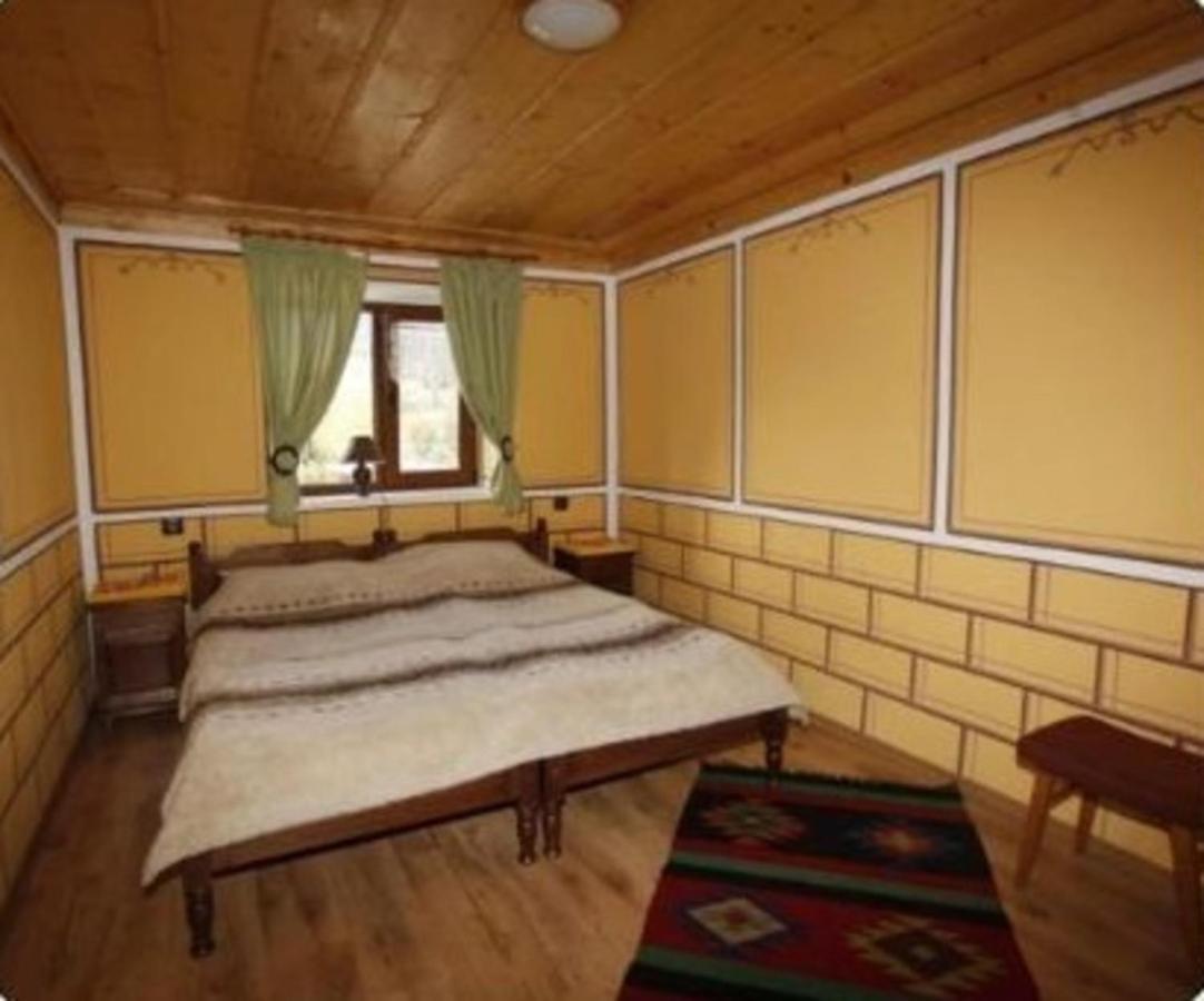Отель Радкината къща Копривштица Экстерьер фото